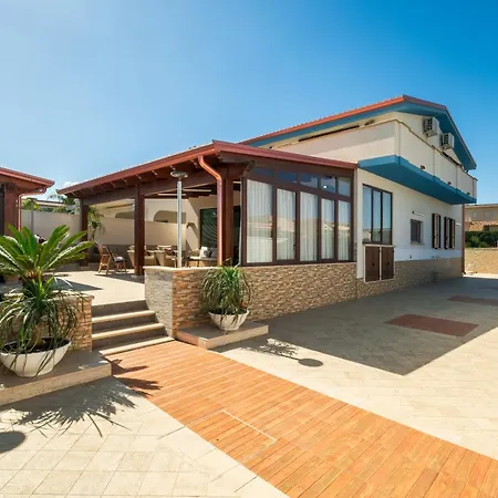 Dellombra Villa Alcamo